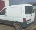 Белый Пежо Partner, объемом двигателя 1.4 л и пробегом 310 тыс. км за 3000 $, фото 1 на Automoto.ua