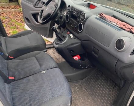 Білий Пежо Partner, об'ємом двигуна 1.6 л та пробігом 320 тис. км за 5393 $, фото 3 на Automoto.ua