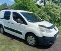 Білий Пежо Partner, об'ємом двигуна 0 л та пробігом 300 тис. км за 4698 $, фото 1 на Automoto.ua
