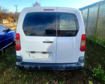 Белый Пежо Partner, объемом двигателя 1.6 л и пробегом 280 тыс. км за 3700 $, фото 3 на Automoto.ua