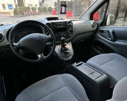 Білий Пежо Partner, об'ємом двигуна 1.6 л та пробігом 150 тис. км за 4400 $, фото 4 на Automoto.ua