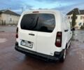 Білий Пежо Partner, об'ємом двигуна 1.6 л та пробігом 150 тис. км за 4400 $, фото 7 на Automoto.ua