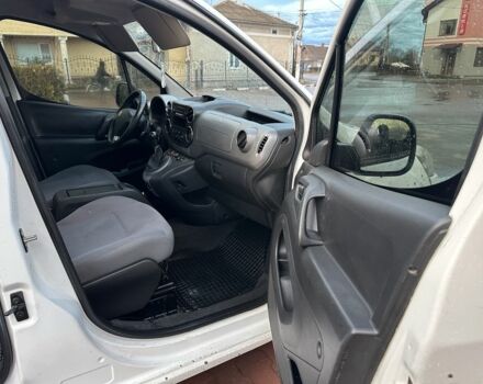 Білий Пежо Partner, об'ємом двигуна 1.6 л та пробігом 150 тис. км за 4400 $, фото 11 на Automoto.ua