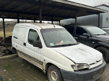 Білий Пежо Partner, об'ємом двигуна 1.9 л та пробігом 100 тис. км за 600 $, фото 1 на Automoto.ua