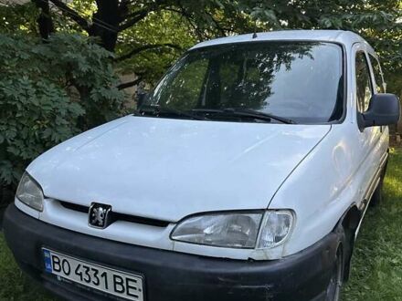 Белый Пежо Partner, объемом двигателя 1.87 л и пробегом 381 тыс. км за 2100 $, фото 1 на Automoto.ua