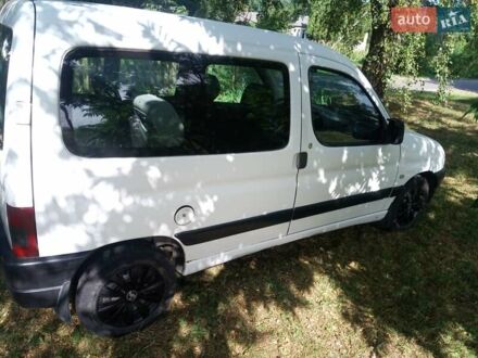 Белый Пежо Partner, объемом двигателя 1.9 л и пробегом 600 тыс. км за 2250 $, фото 1 на Automoto.ua