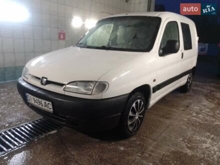 Белый Пежо Partner, объемом двигателя 1.9 л и пробегом 498 тыс. км за 2900 $, фото 1 на Automoto.ua