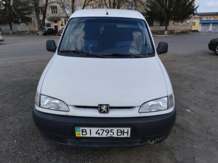 Пежо Partner 2002 у Полтаві на Automoto.ua Білий Пежо Partner, об'ємом двигуна 1.9 л та пробігом 350 тис. км за 2100 $, фото 1 на Automoto.ua