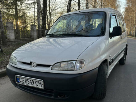 Пежо Partner 2002 у Чернівцях на Automoto.ua Білий Пежо Partner, об'ємом двигуна 2 л та пробігом 230 тис. км за 3000 $, фото 1 на Automoto.ua