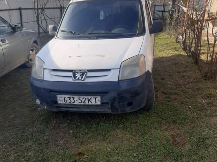 Белый Пежо Partner, объемом двигателя 1 л и пробегом 2 тыс. км за 1500 $, фото 1 на Automoto.ua