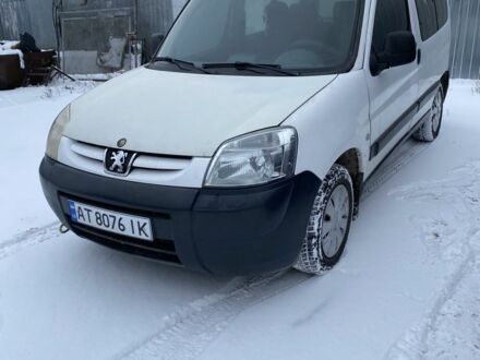 Белый Пежо Partner, объемом двигателя 1.4 л и пробегом 120 тыс. км за 1900 $, фото 1 на Automoto.ua