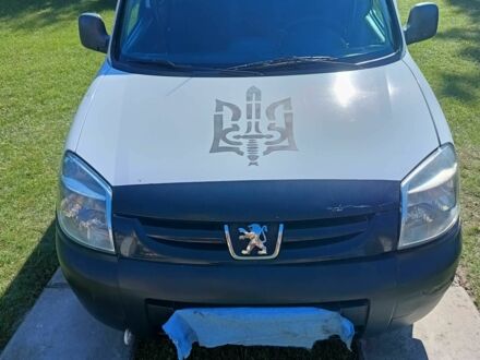 Белый Пежо Partner, объемом двигателя 1.9 л и пробегом 233 тыс. км за 1919 $, фото 1 на Automoto.ua