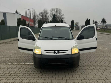 Білий Пежо Partner, об'ємом двигуна 1.87 л та пробігом 222 тис. км за 2750 $, фото 1 на Automoto.ua