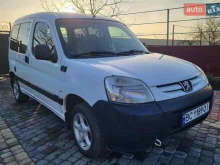Белый Пежо Partner, объемом двигателя 1.9 л и пробегом 278 тыс. км за 3650 $, фото 1 на Automoto.ua