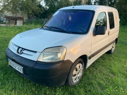 Білий Пежо Partner, об'ємом двигуна 2 л та пробігом 344 тис. км за 4200 $, фото 1 на Automoto.ua