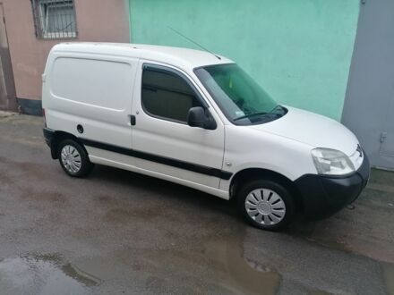 Белый Пежо Partner, объемом двигателя 1.4 л и пробегом 198 тыс. км за 2650 $, фото 1 на Automoto.ua