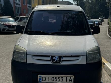 Білий Пежо Partner, об'ємом двигуна 2 л та пробігом 354 тис. км за 3600 $, фото 1 на Automoto.ua