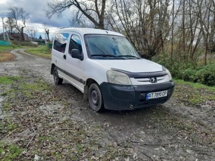 Белый Пежо Partner, объемом двигателя 1.9 л и пробегом 298 тыс. км за 2900 $, фото 1 на Automoto.ua