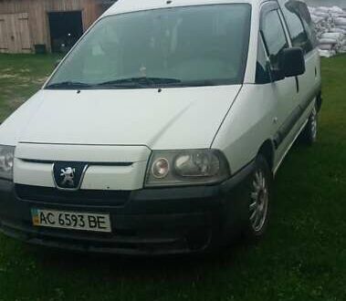 Белый Пежо Partner, объемом двигателя 1.9 л и пробегом 315 тыс. км за 4000 $, фото 1 на Automoto.ua