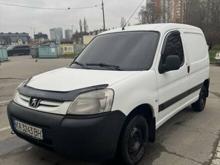 Білий Пежо Partner, об'ємом двигуна 1.4 л та пробігом 400 тис. км за 2900 $, фото 1 на Automoto.ua