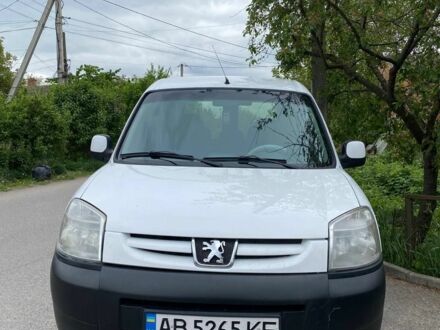 Пежо Partner 2007 в Виннице на Automoto.ua Белый Пежо Partner, объемом двигателя 1.6 л и пробегом 217 тыс. км за 3900 $, фото 1 на Automoto.ua
