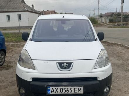 Білий Пежо Partner, об'ємом двигуна 1.6 л та пробігом 222 тис. км за 4600 $, фото 1 на Automoto.ua