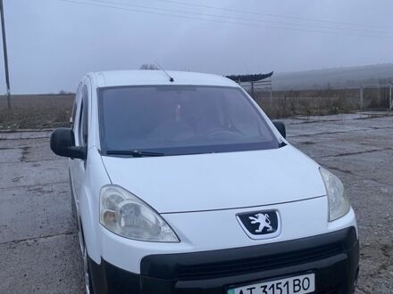 Білий Пежо Partner, об'ємом двигуна 1.6 л та пробігом 286 тис. км за 4200 $, фото 1 на Automoto.ua