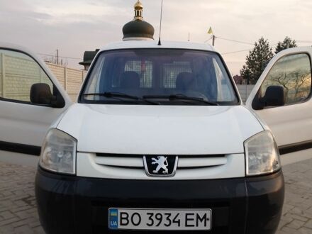 Пежо Partner 2008 у Кременце на Automoto.ua Білий Пежо Partner, об'ємом двигуна 1.6 л та пробігом 250 тис. км за 2900 $, фото 1 на Automoto.ua