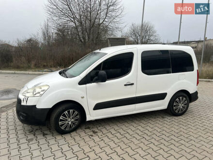 Белый Пежо Partner, объемом двигателя 1.56 л и пробегом 376 тыс. км за 5400 $, фото 1 на Automoto.ua