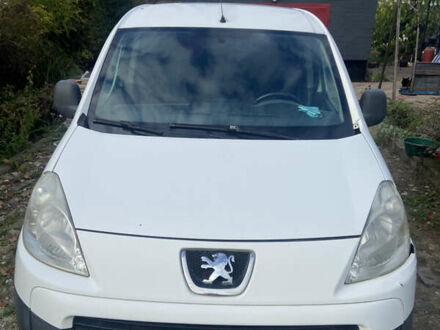 Пежо Partner 2009 в Житомире на Automoto.ua Белый Пежо Partner, объемом двигателя 1.56 л и пробегом 250 тыс. км за 5100 $, фото 1 на Automoto.ua