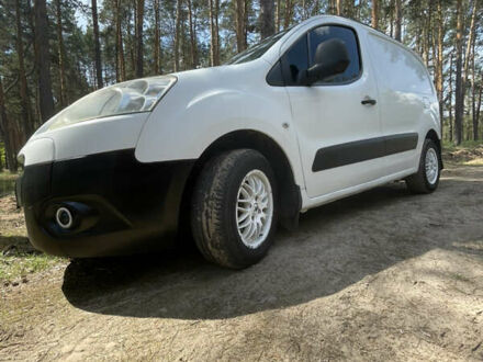 Пежо Partner 2009 в Полтаве на Automoto.ua Белый Пежо Partner, объемом двигателя 1.56 л и пробегом 313 тыс. км за 5200 $, фото 1 на Automoto.ua