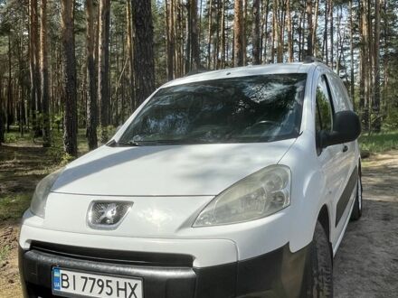 Пежо Partner 2009 в Полтаве на Automoto.ua Белый Пежо Partner, объемом двигателя 1.6 л и пробегом 313 тыс. км за 5700 $, фото 1 на Automoto.ua