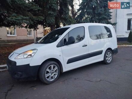 Белый Пежо Partner, объемом двигателя 1.6 л и пробегом 248 тыс. км за 5300 $, фото 1 на Automoto.ua