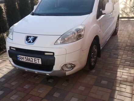 Білий Пежо Partner, об'ємом двигуна 1.6 л та пробігом 240 тис. км за 7600 $, фото 1 на Automoto.ua