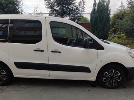 Білий Пежо Partner, об'ємом двигуна 1.6 л та пробігом 115 тис. км за 6900 $, фото 1 на Automoto.ua