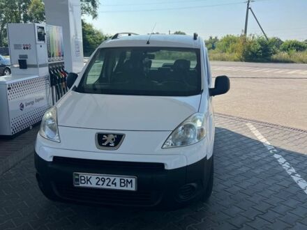 Пежо Partner 2011 у Вараш (Кузнецовськ) на Automoto.ua Білий Пежо Partner, об'ємом двигуна 1.6 л та пробігом 269 тис. км за 6500 $, фото 1 на Automoto.ua