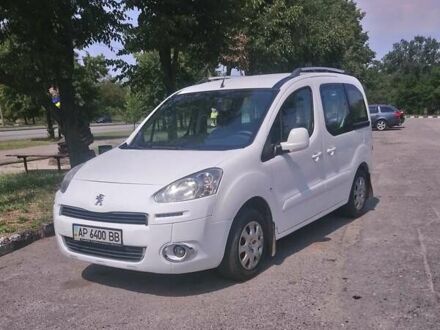 Білий Пежо Partner, об'ємом двигуна 1.6 л та пробігом 250 тис. км за 7400 $, фото 1 на Automoto.ua