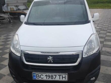 Белый Пежо Partner, объемом двигателя 1.56 л и пробегом 217 тыс. км за 10600 $, фото 1 на Automoto.ua