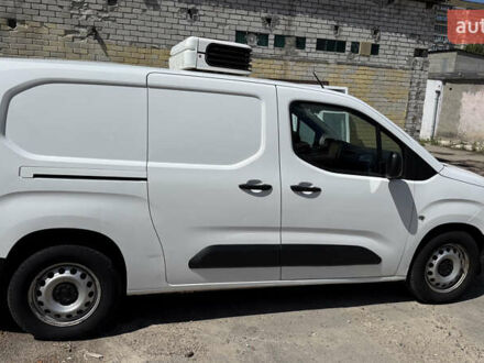 Білий Пежо Partner, об'ємом двигуна 1.56 л та пробігом 83 тис. км за 16900 $, фото 1 на Automoto.ua