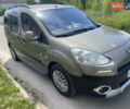 Бежевый Пежо Partner, объемом двигателя 1.6 л и пробегом 250 тыс. км за 9200 $, фото 2 на Automoto.ua