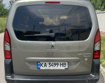 Бежевый Пежо Partner, объемом двигателя 1.6 л и пробегом 250 тыс. км за 9200 $, фото 4 на Automoto.ua