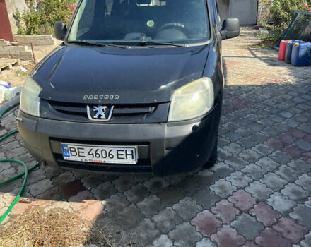 Черный Пежо Partner, объемом двигателя 1.9 л и пробегом 370 тыс. км за 4000 $, фото 3 на Automoto.ua