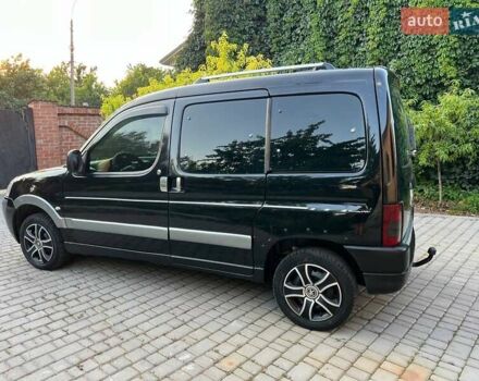 Черный Пежо Partner, объемом двигателя 2 л и пробегом 305 тыс. км за 3650 $, фото 6 на Automoto.ua