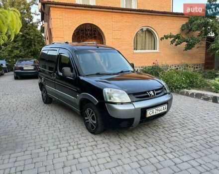 Черный Пежо Partner, объемом двигателя 2 л и пробегом 305 тыс. км за 3650 $, фото 3 на Automoto.ua