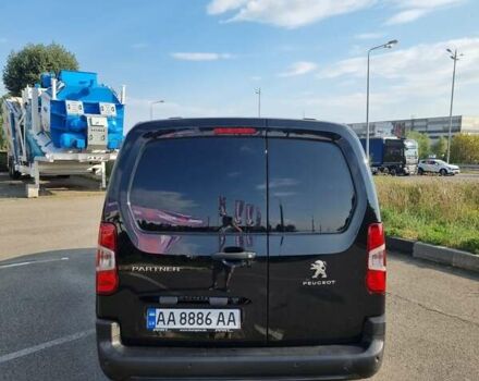 Черный Пежо Partner, объемом двигателя 1.5 л и пробегом 18 тыс. км за 17700 $, фото 7 на Automoto.ua