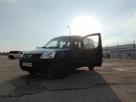 Пежо Partner 2007 в Запорожье на Automoto.ua Черный Пежо Partner, объемом двигателя 1.6 л и пробегом 270 тыс. км за 4200 $, фото 1 на Automoto.ua