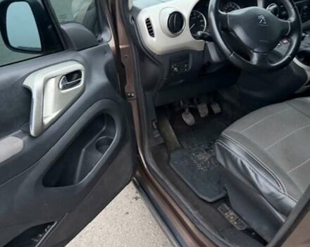 Коричневый Пежо Partner, объемом двигателя 1.56 л и пробегом 270 тыс. км за 7500 $, фото 2 на Automoto.ua