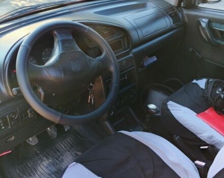 Красный Пежо Partner, объемом двигателя 1.9 л и пробегом 363 тыс. км за 1700 $, фото 3 на Automoto.ua