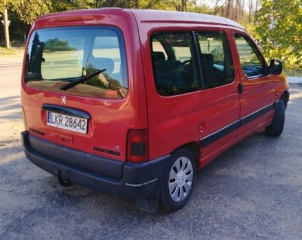 Красный Пежо Partner, объемом двигателя 1.9 л и пробегом 363 тыс. км за 1700 $, фото 1 на Automoto.ua
