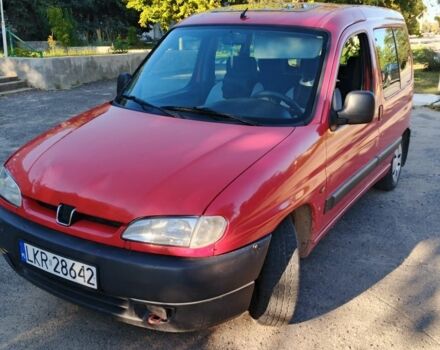 Красный Пежо Partner, объемом двигателя 1.9 л и пробегом 363 тыс. км за 1700 $, фото 2 на Automoto.ua